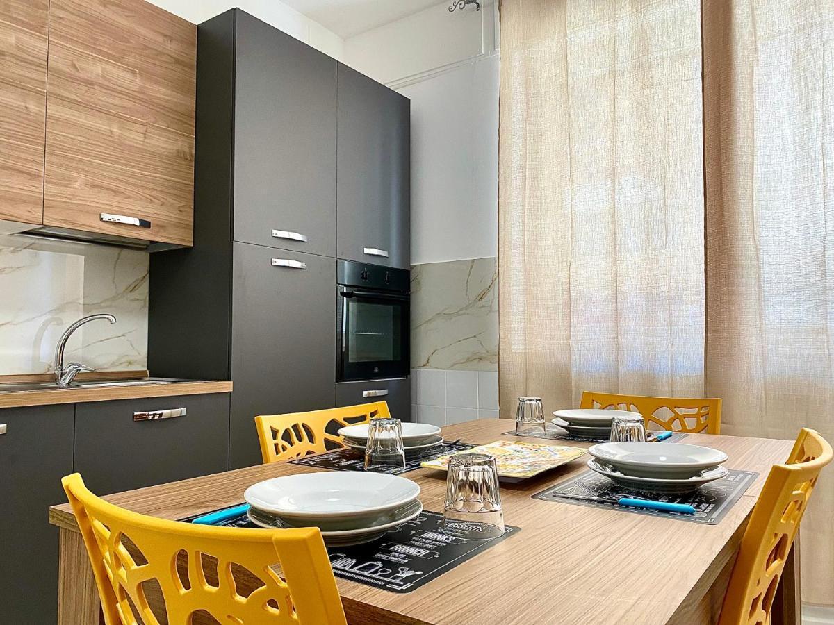 Monopoli Guest House - Puglia Mia Apartments Екстер'єр фото