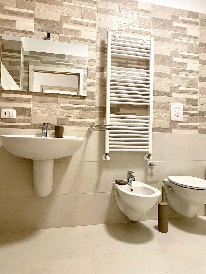 Monopoli Guest House - Puglia Mia Apartments Екстер'єр фото